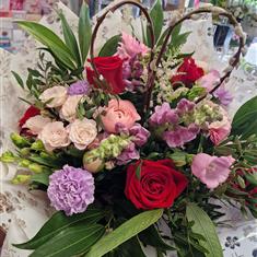 Heart hand tie bouquet